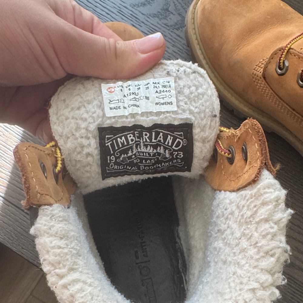 Timberland Wheat Brown Leather Lace-Up Winter Boots with Shearling Collar - Picture 4 of 4